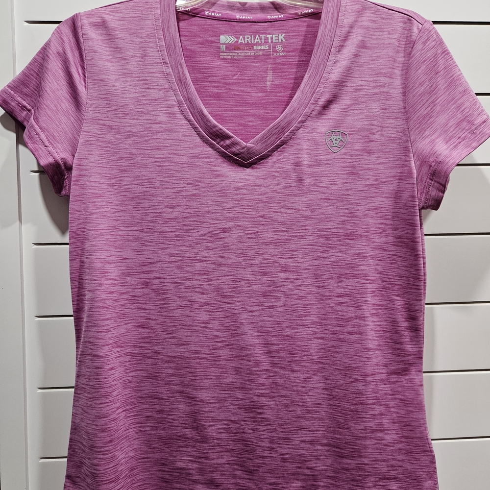 Ariat Women's Pink V-Neck Top